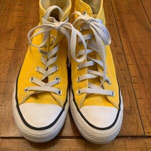 Converse Chuck Taylor High Top Yellow Woman Size 6.5 Men’s Size 4.5